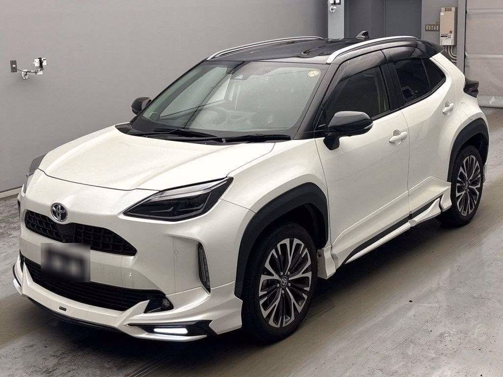 TOYOTA YARIS CROSS