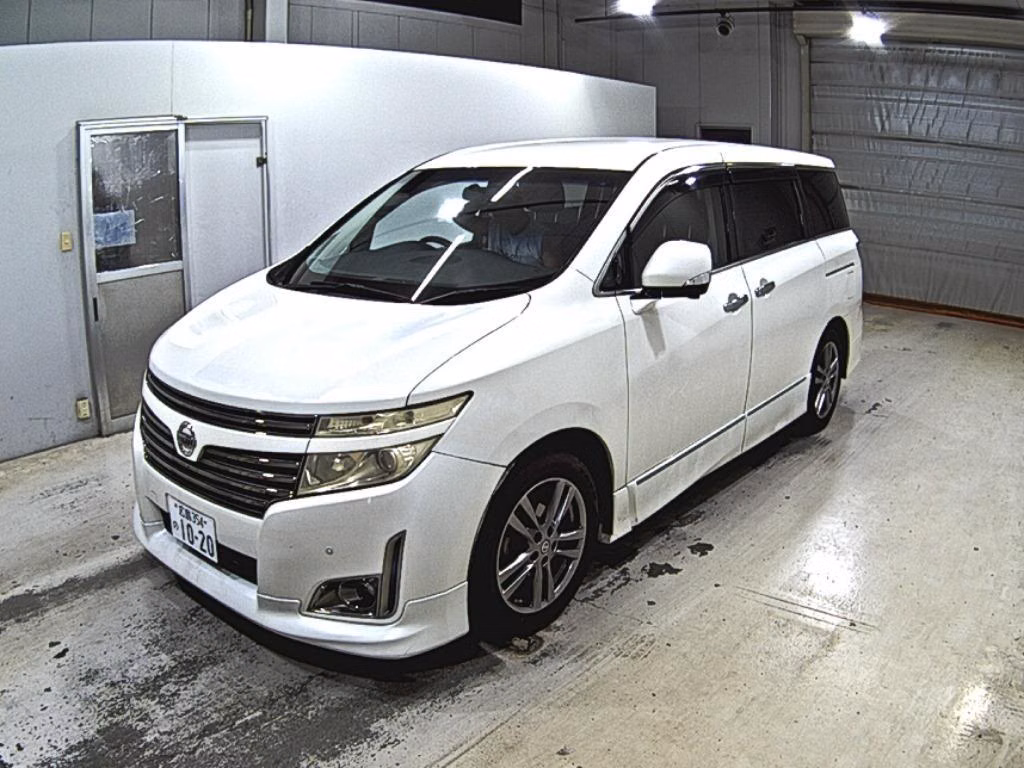 NISSAN ELGRAND