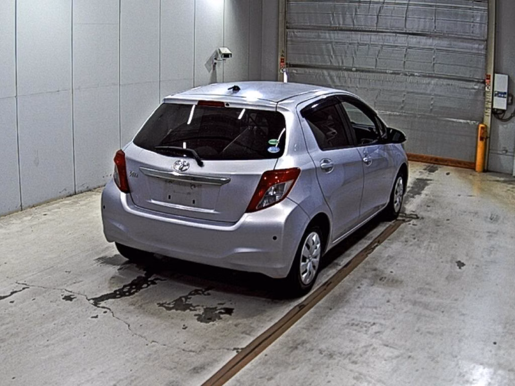 TOYOTA VITZ