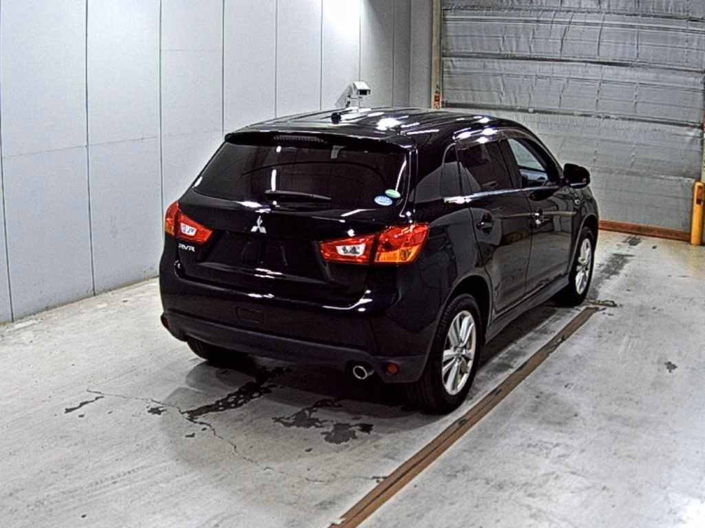 MITSUBISHI RVR