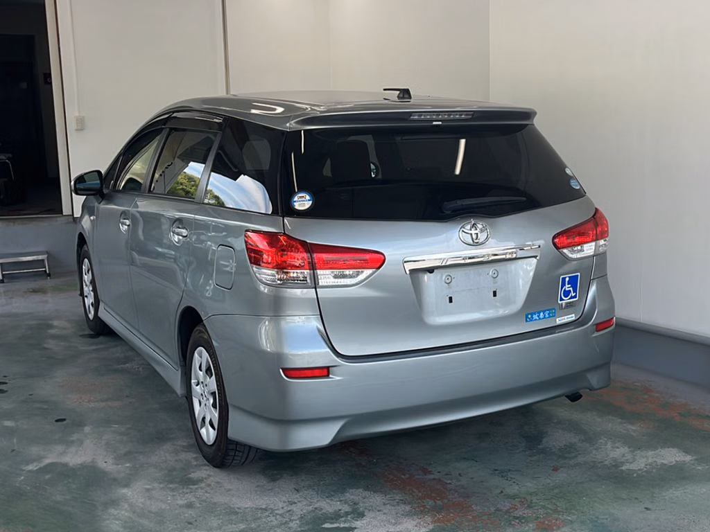 TOYOTA WISH