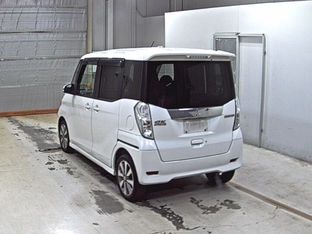 MITSUBISHI EK SPACE