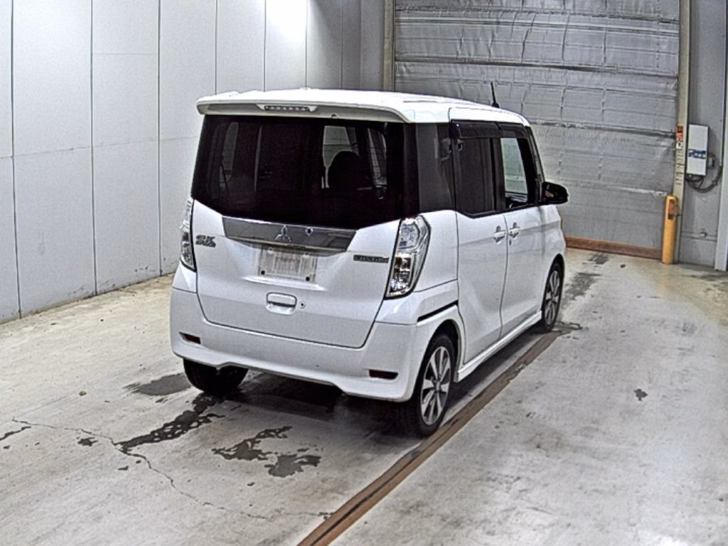 MITSUBISHI EK SPACE