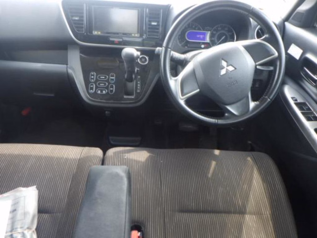 MITSUBISHI EK SPACE