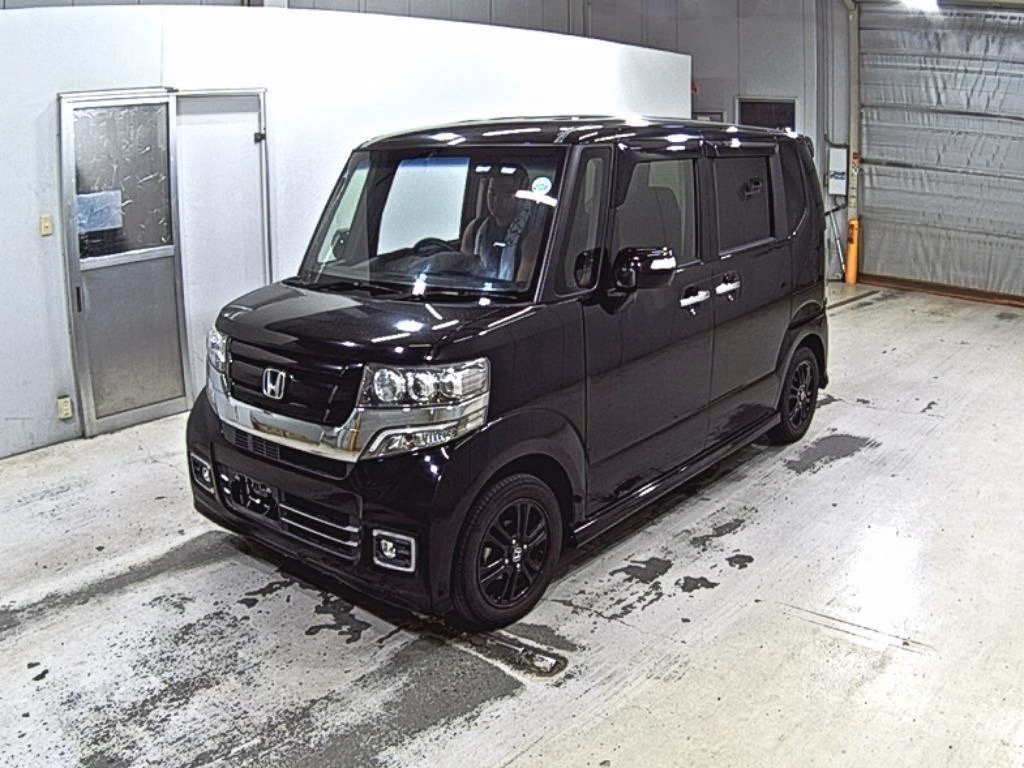 HONDA N-BOX