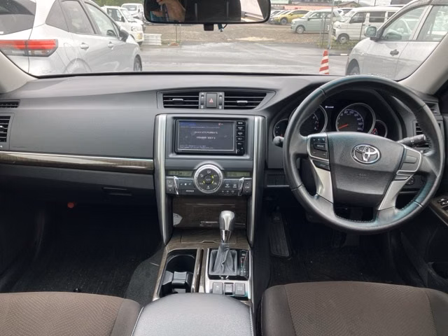 TOYOTA MARK X