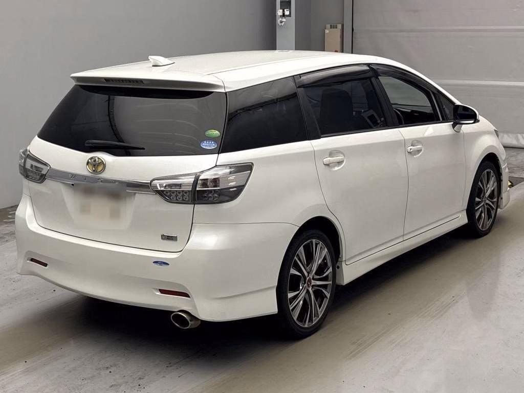 TOYOTA WISH