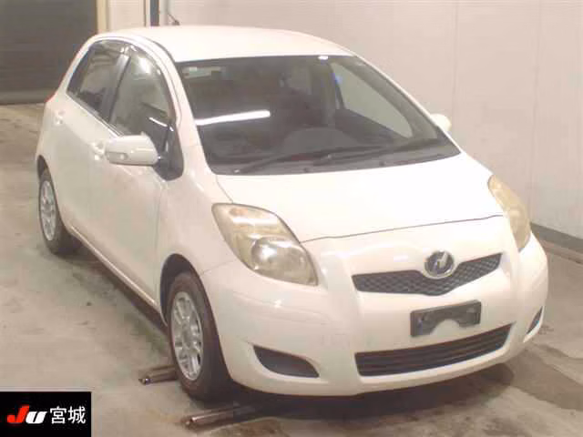 TOYOTA VITZ