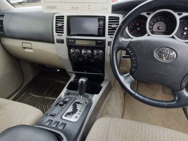 TOYOTA HILUX SURF