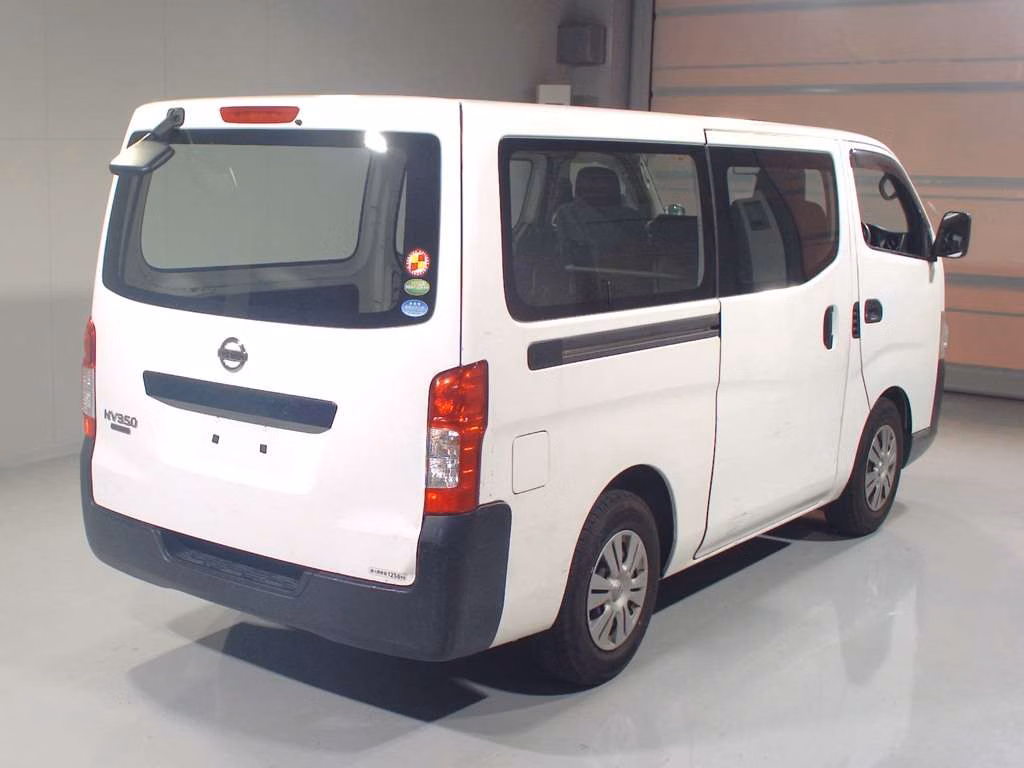NISSAN NV350 CARAVAN