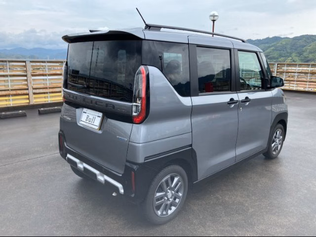 MITSUBISHI DELICA MINI