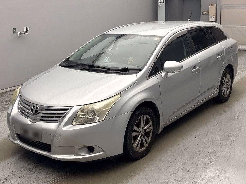 TOYOTA AVENSIS