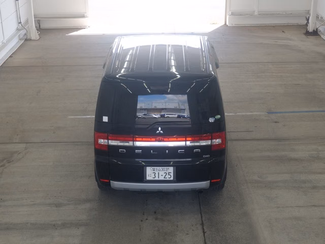 MITSUBISHI DELICA D:5