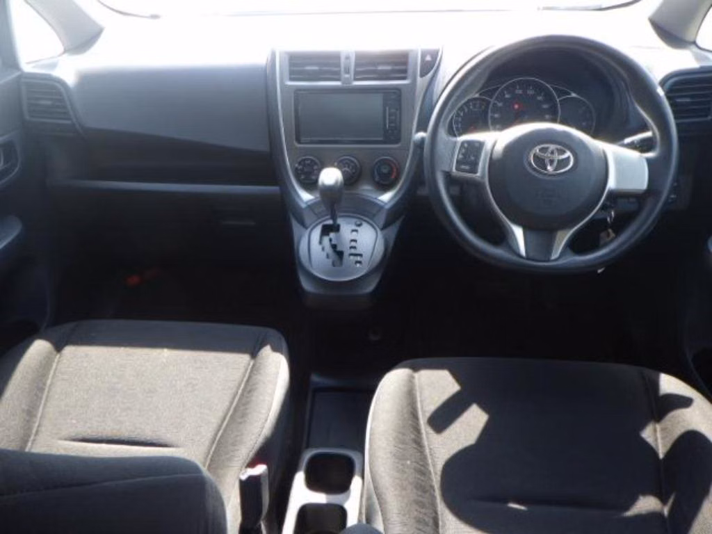 TOYOTA RACTIS