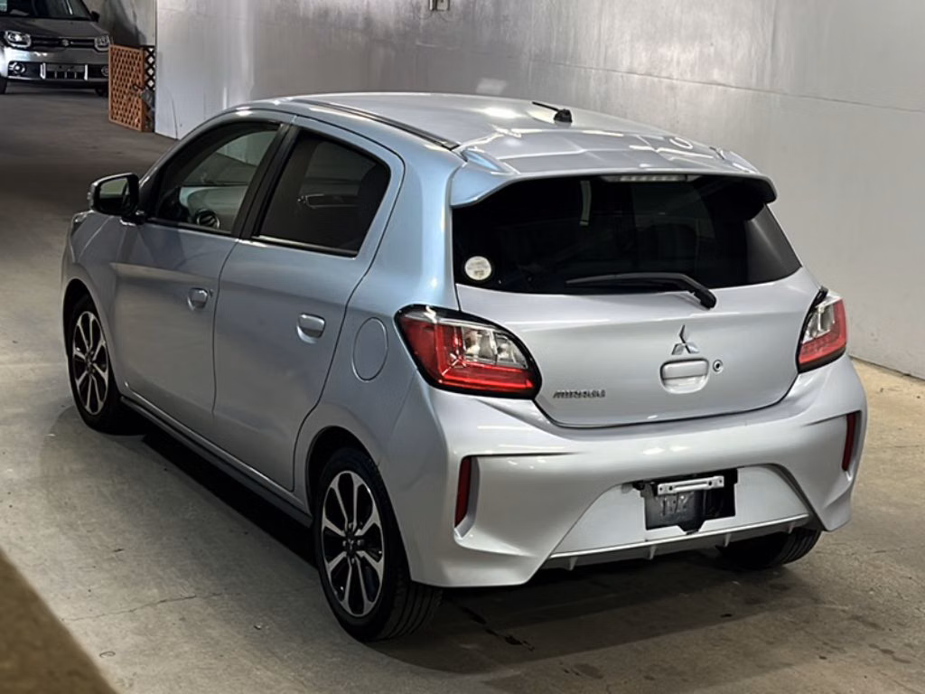 MITSUBISHI MIRAGE