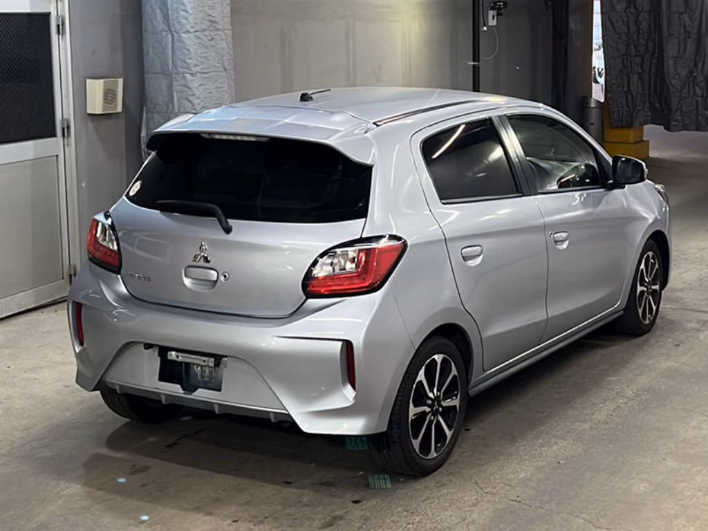 MITSUBISHI MIRAGE