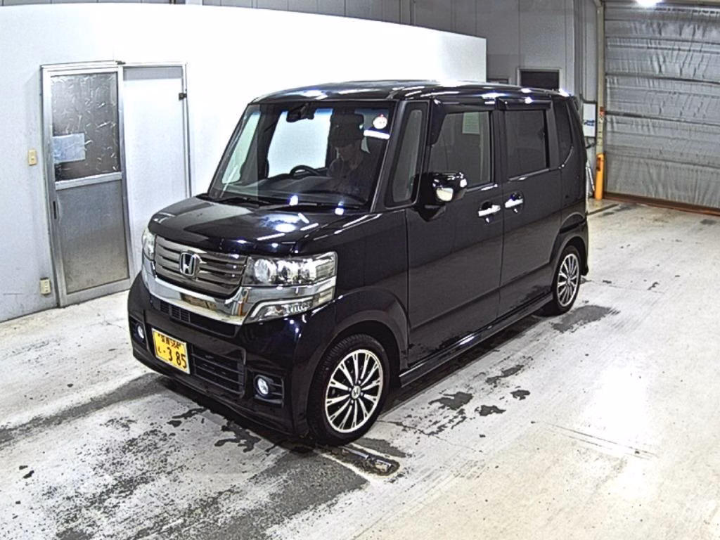 HONDA N-BOX
