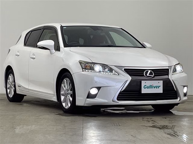 LEXUS CT200H