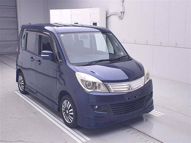 MITSUBISHI DELICA D:2
