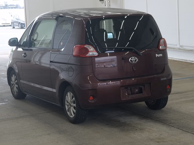 TOYOTA PORTE