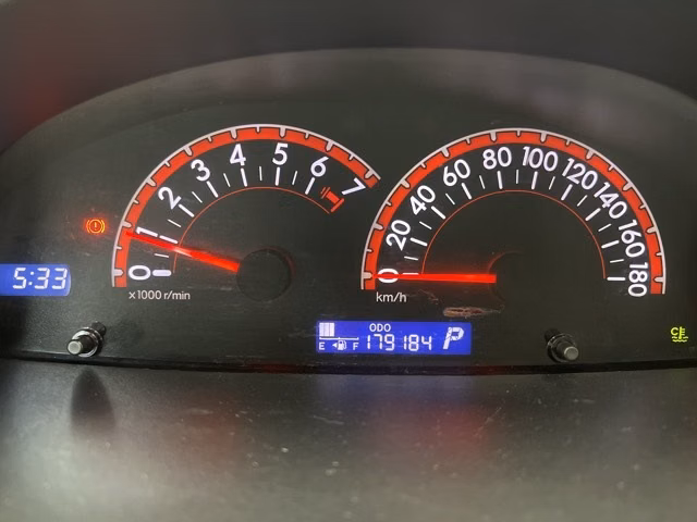 TOYOTA PORTE