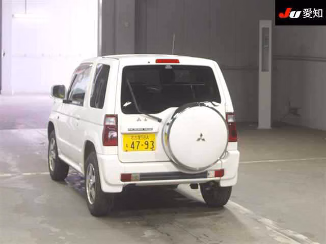 MITSUBISHI PAJERO MINI
