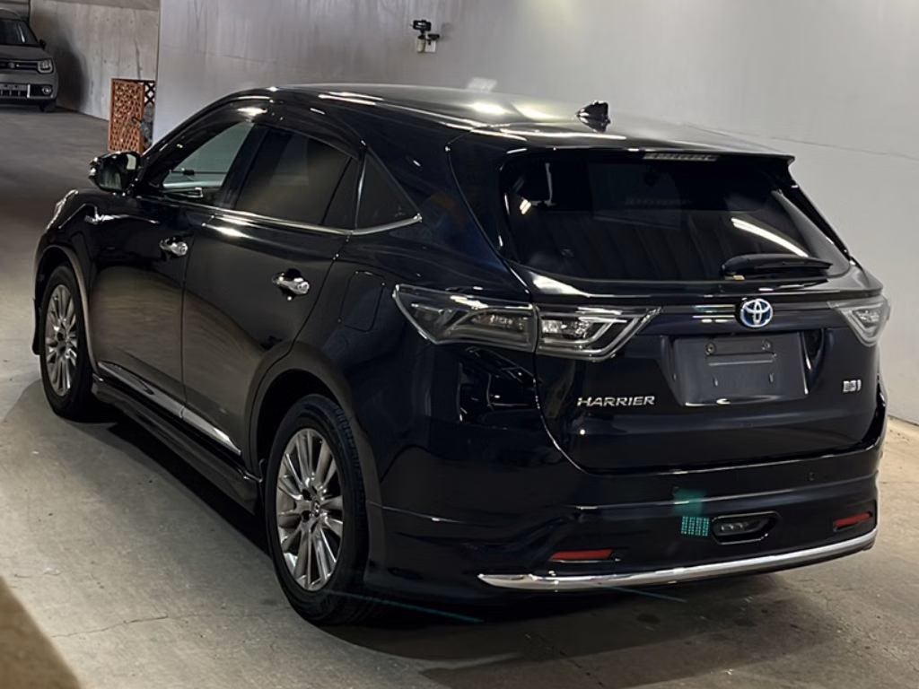TOYOTA HARRIER