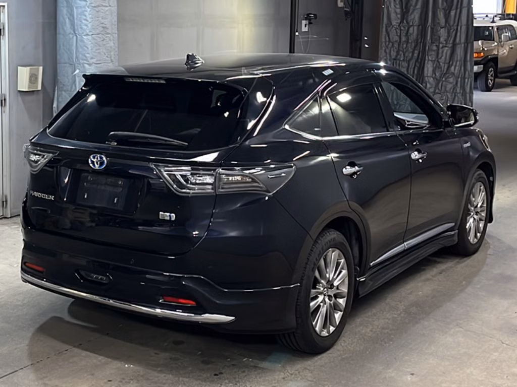 TOYOTA HARRIER