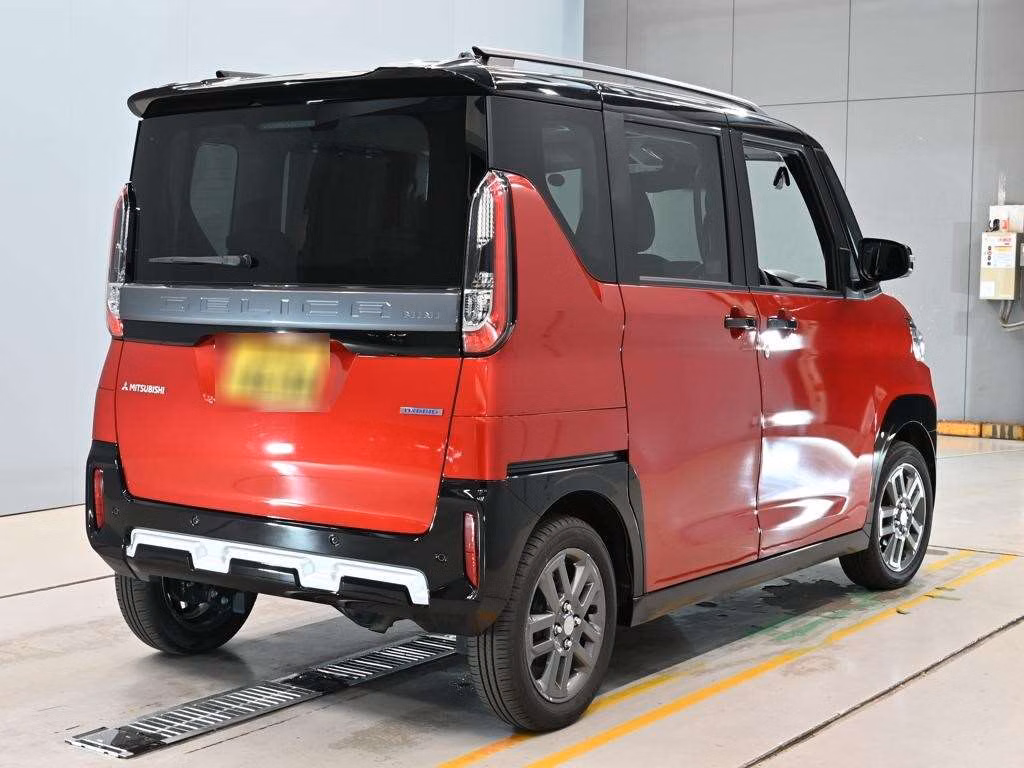 MITSUBISHI DELICA MINI