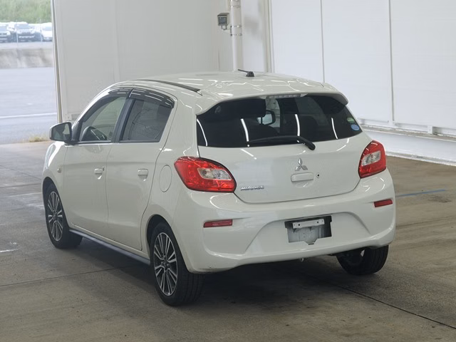 MITSUBISHI MIRAGE