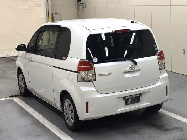 TOYOTA SPADE