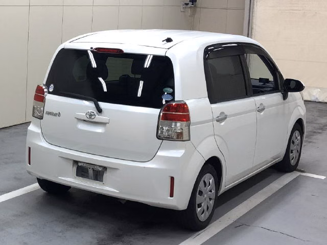 TOYOTA SPADE
