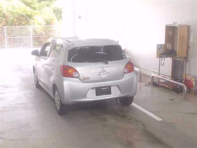 MITSUBISHI MIRAGE