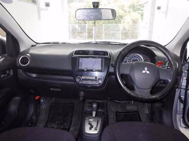MITSUBISHI MIRAGE
