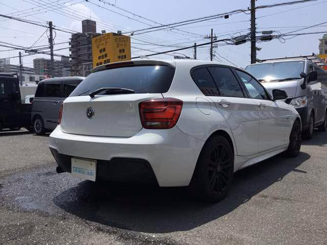 BMW 1-SERIES