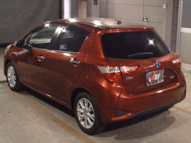 TOYOTA VITZ