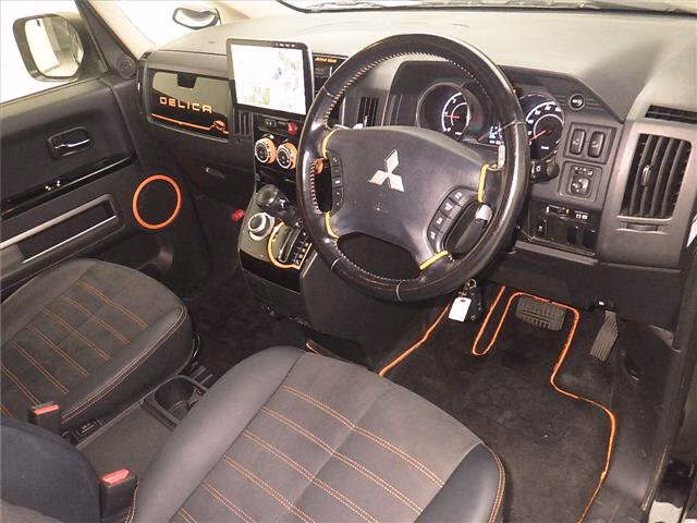 MITSUBISHI DELICA D:5