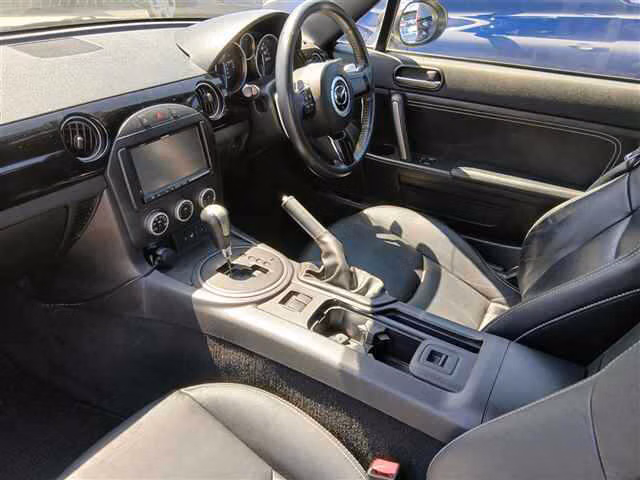 MAZDA ROADSTER