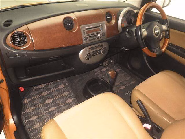 DAIHATSU MIRA GINO