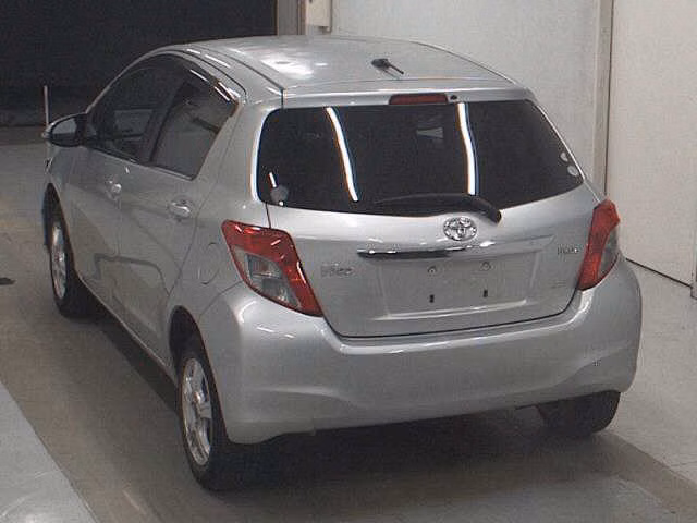 TOYOTA VITZ