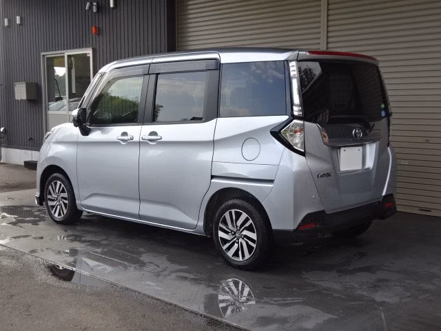 TOYOTA TANK