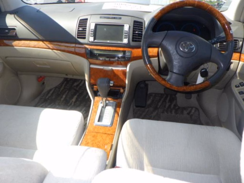 TOYOTA PREMIO