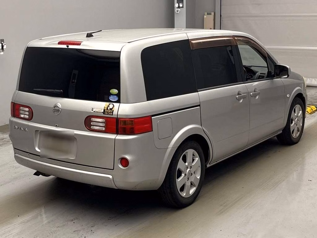 NISSAN LAFESTA