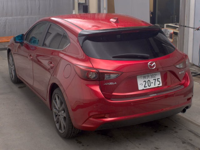MAZDA AXELA