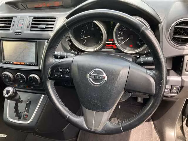 NISSAN LAFESTA