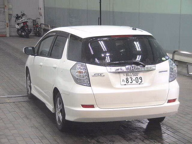 HONDA FIT SHUTTLE