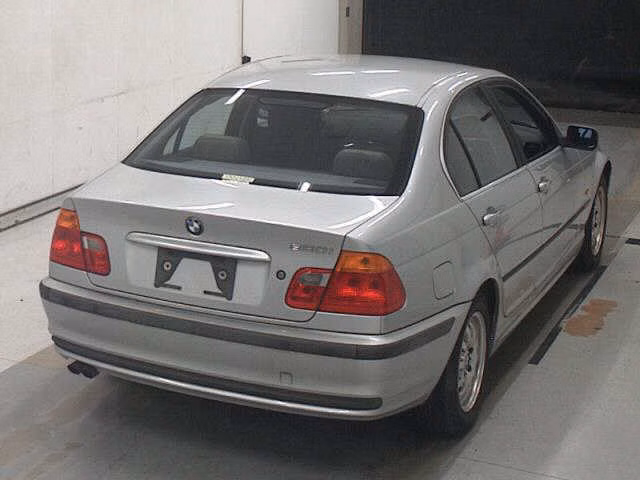 BMW 3-SERIES