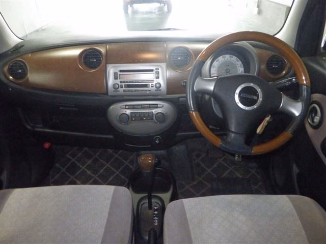 DAIHATSU MIRA GINO
