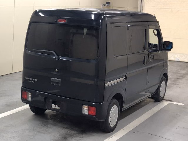 MITSUBISHI MINICAB