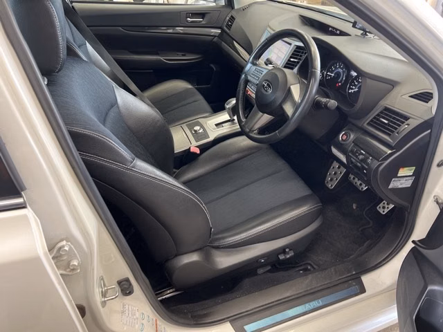 SUBARU LEGACY B4
